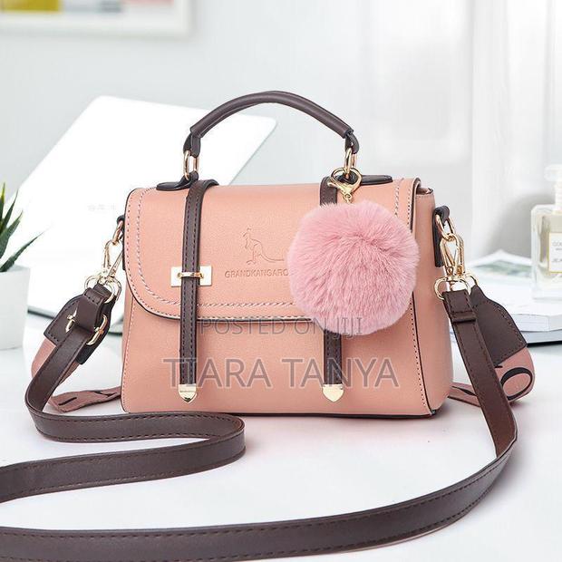 Leather Small Handbags On Offer - thumbnail 6