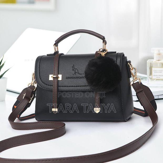 Leather Small Handbags On Offer - thumbnail 7
