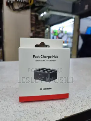 Insta360 Ace/Ace Pro Fast Charge Hub