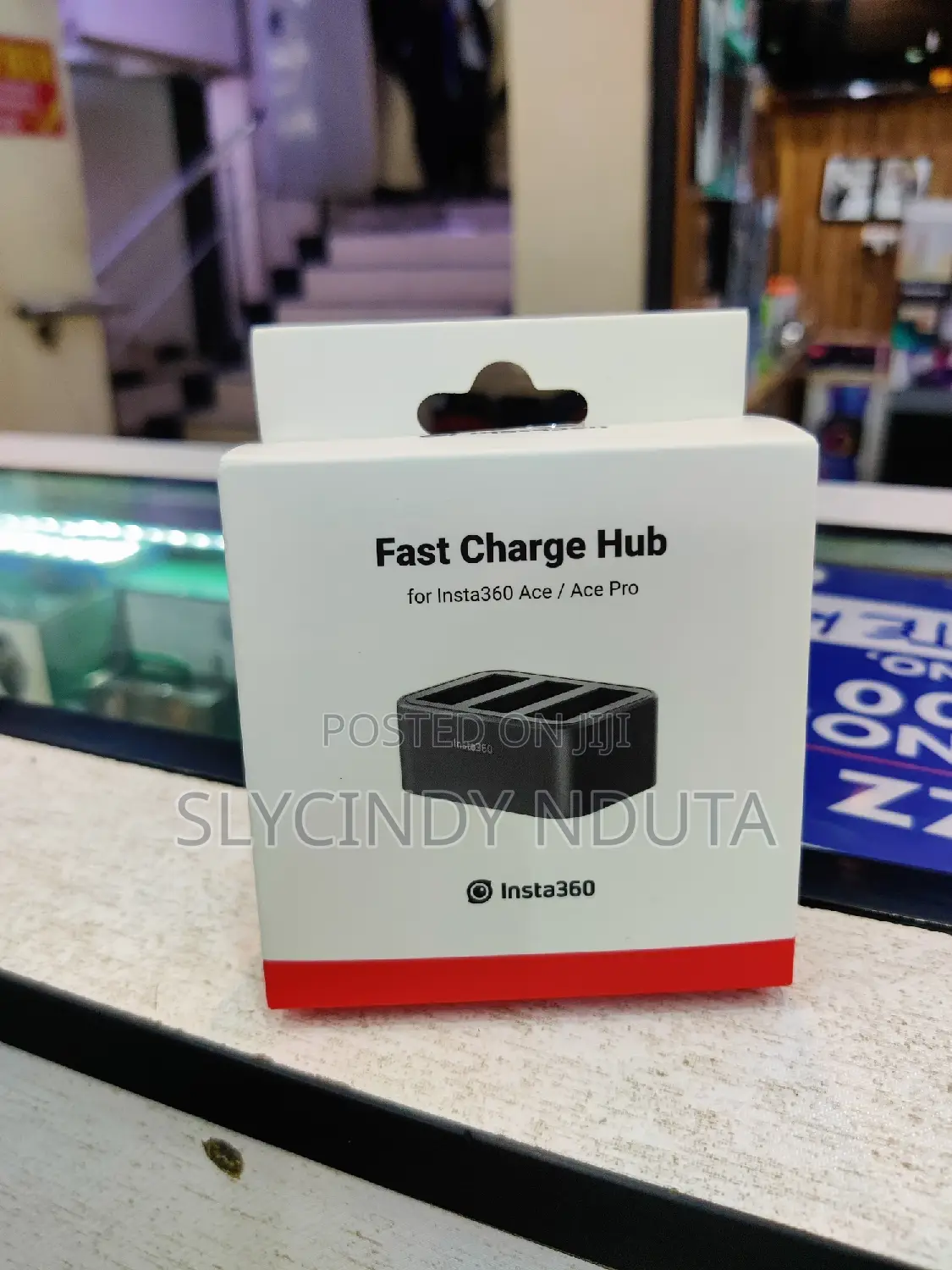 Insta 360 Fast Charge Hub