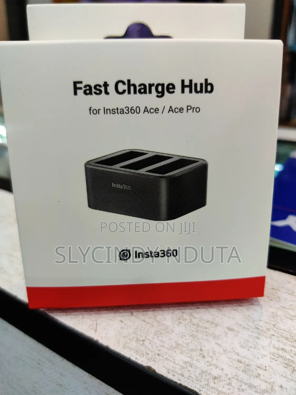 Insta 360 Fast Charge Hub