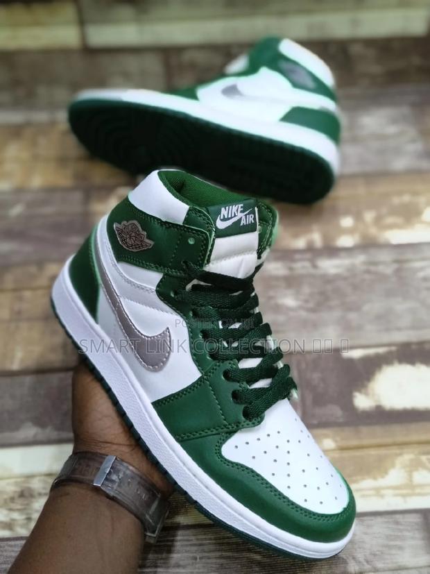 Air Jordan 1 - thumbnail 2