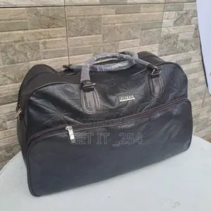 *Leather Travel Duffle Bag*
*Size: 48*23*34cm