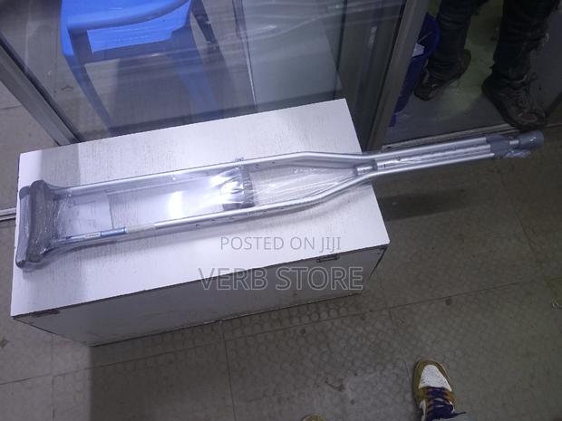 Armpit Crutches - main view