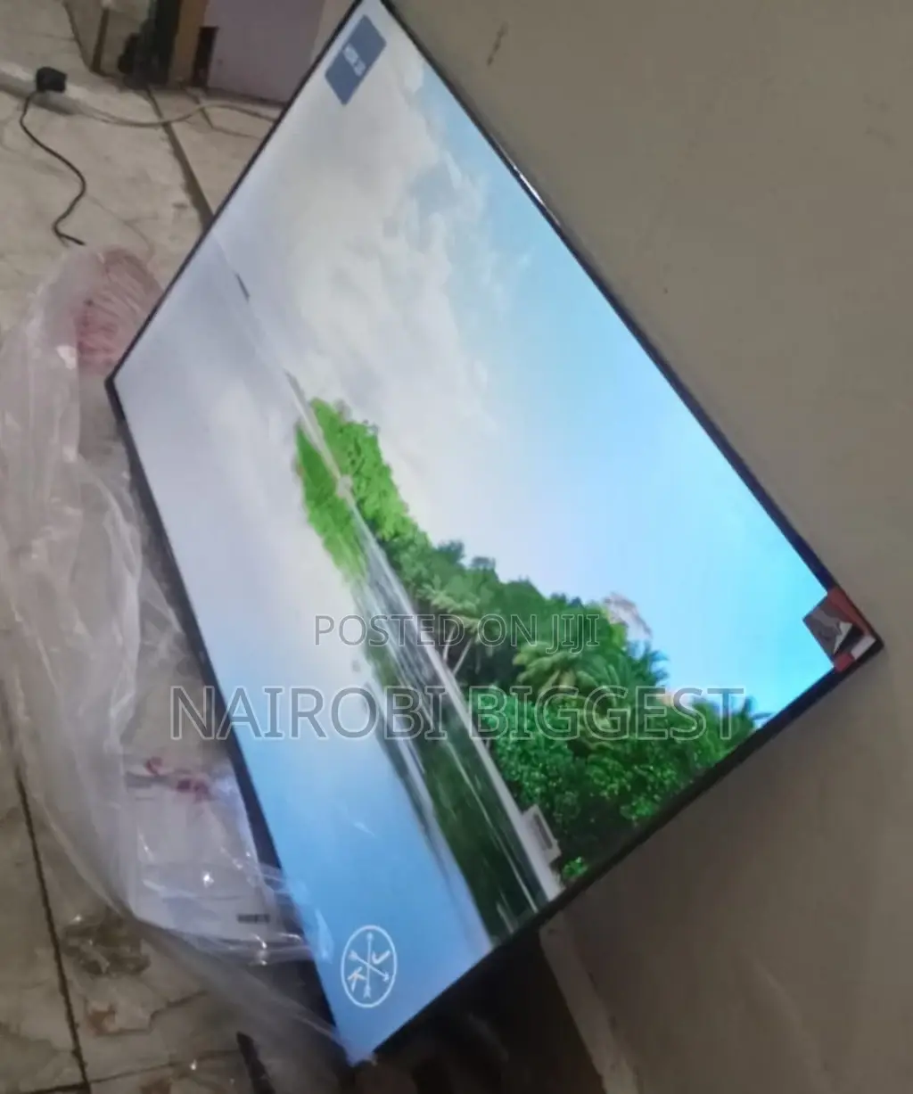Hisense 55 Inches Smart Tv