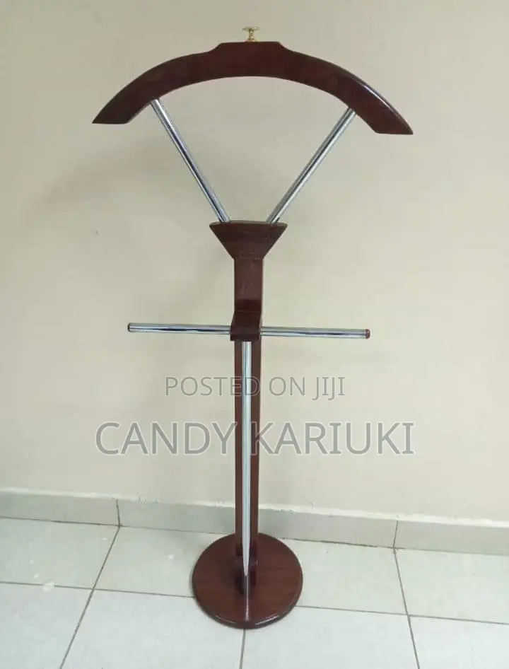 Executive Coat Hanger