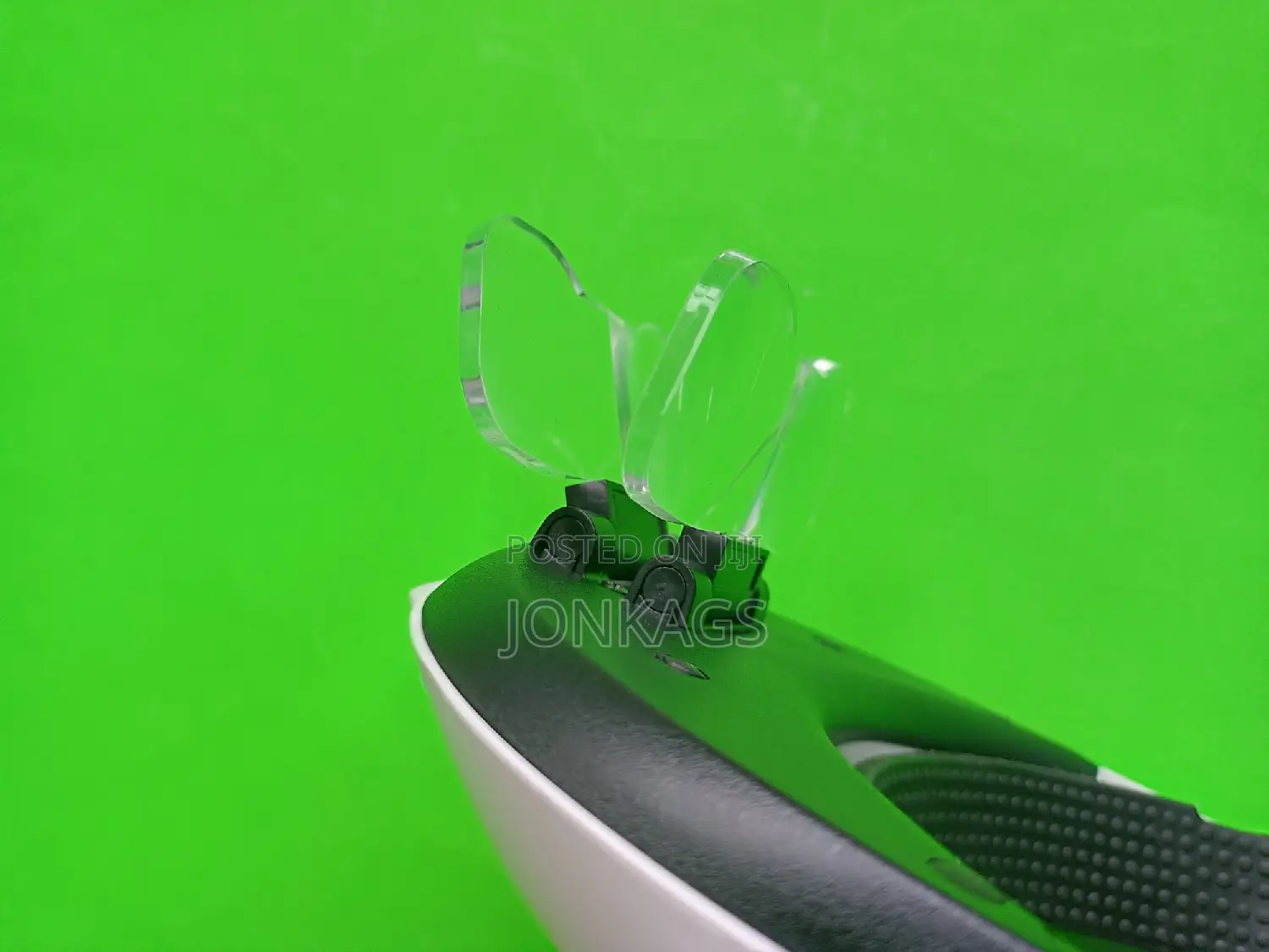 Head Mounted Magnifying Glass With Interchangeable Lens