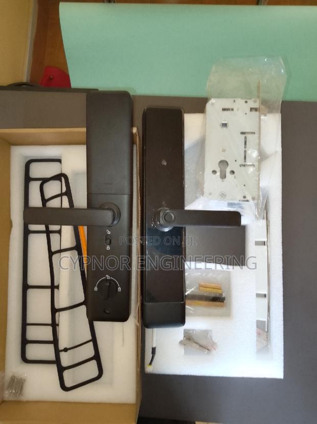 Smart Door Lock With Fingerprint and Passcode - main view