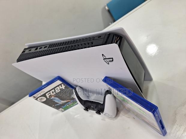 Playstation 5 Standard 1tb 2 Months Used - thumbnail 6