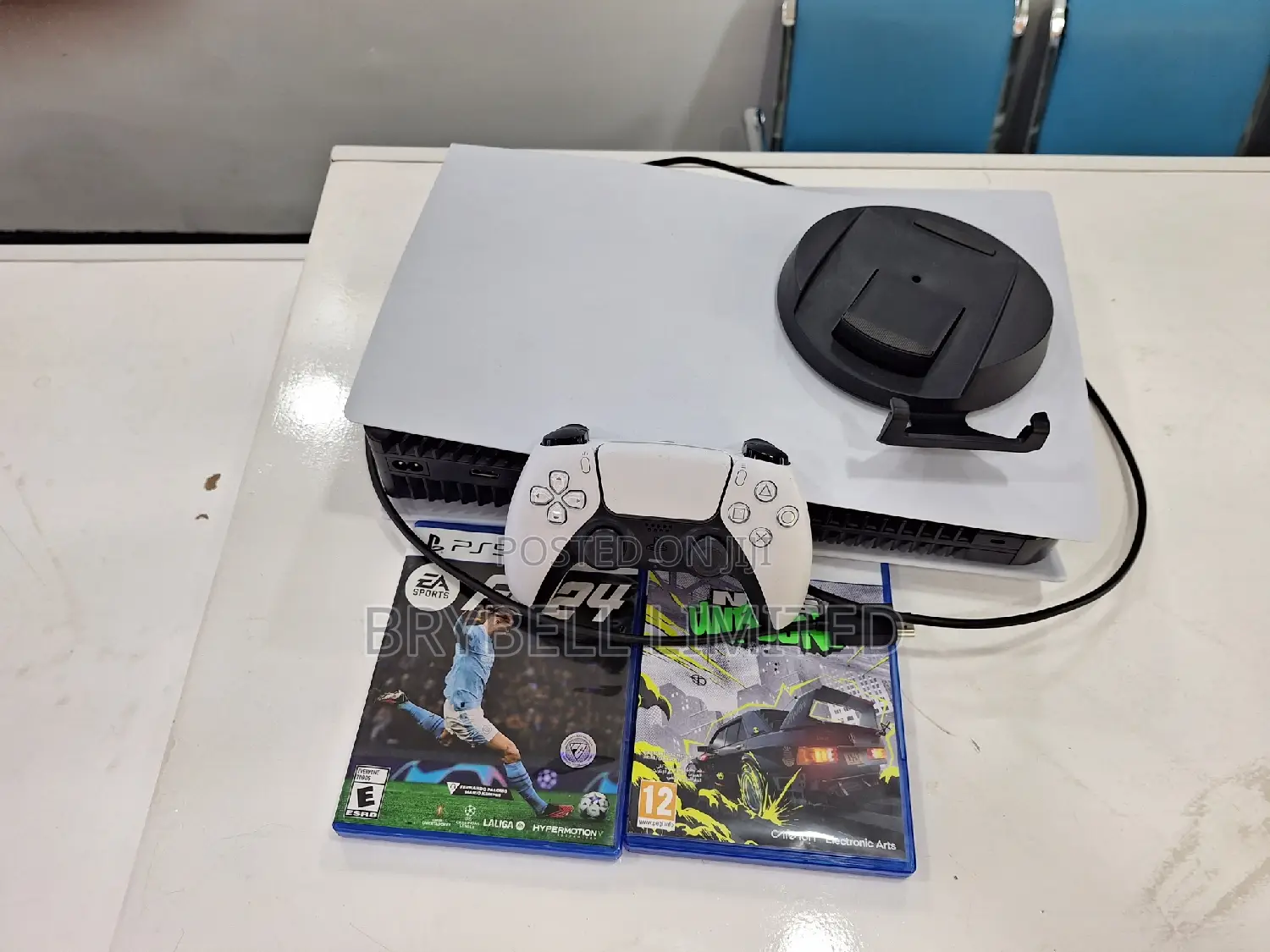 Playstation 5 Standard 1tb 2 Months Used