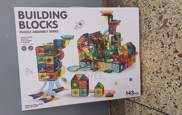 143pcs Building Blocks