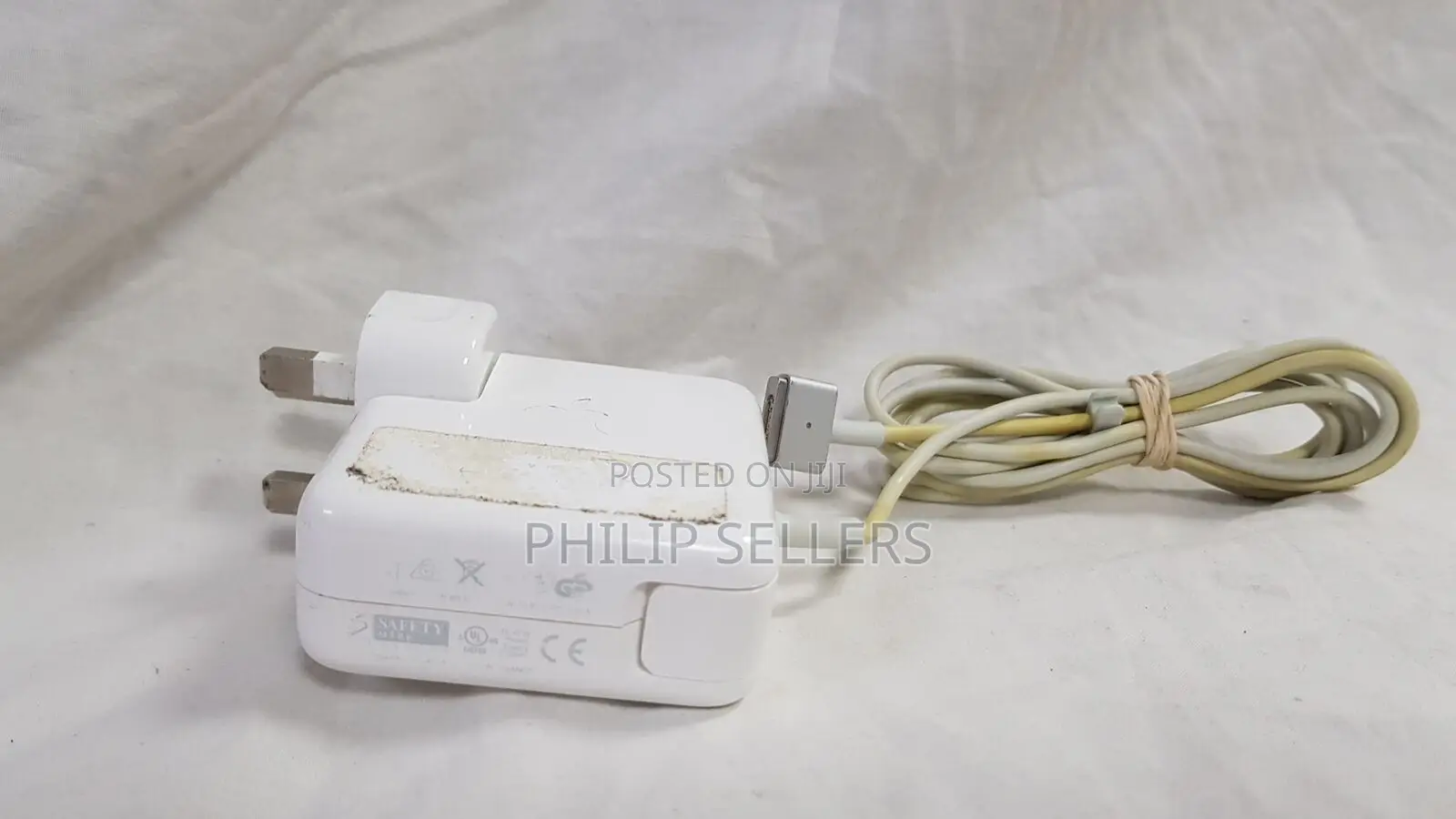 Apple Genuine Original 60W Magsafe 2 Power Supply UK Plug
