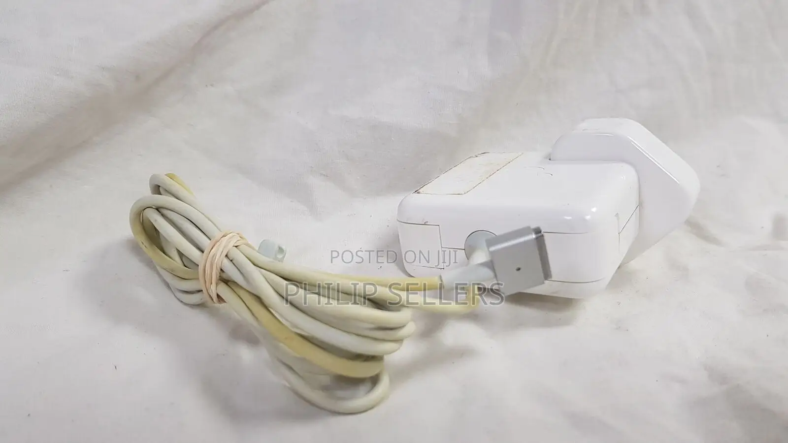 Apple Genuine Original 60W Magsafe 2 Power Supply UK Plug