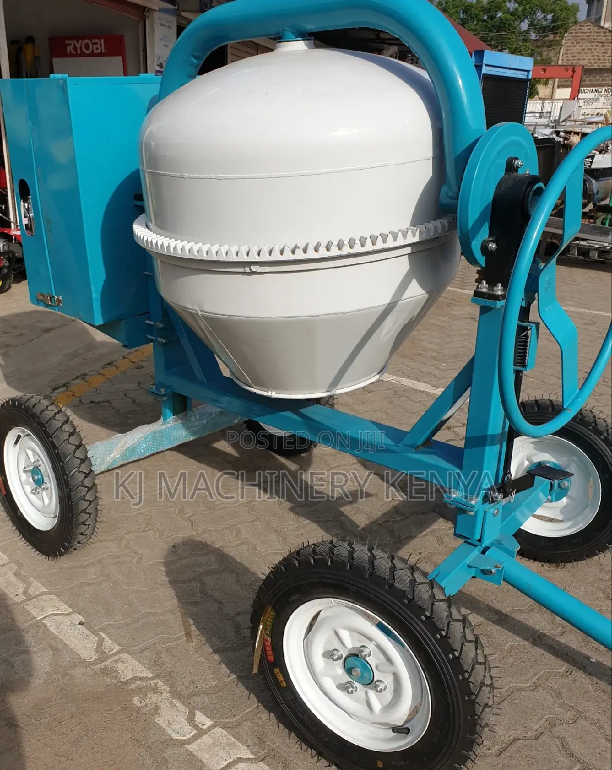 Concrete Mixer 400litres Driven by Diesel Engines