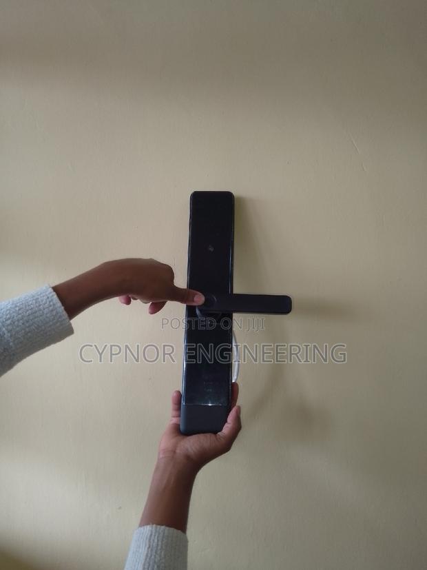 Tuya Smart Home Lock With Fingerprint Sensor - main view