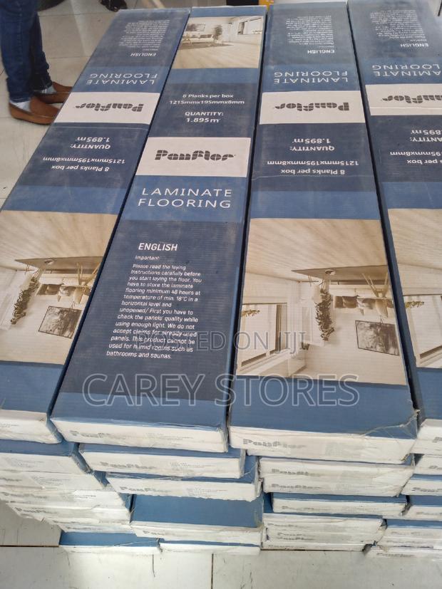 Wooden Floor Laminates - thumbnail 2