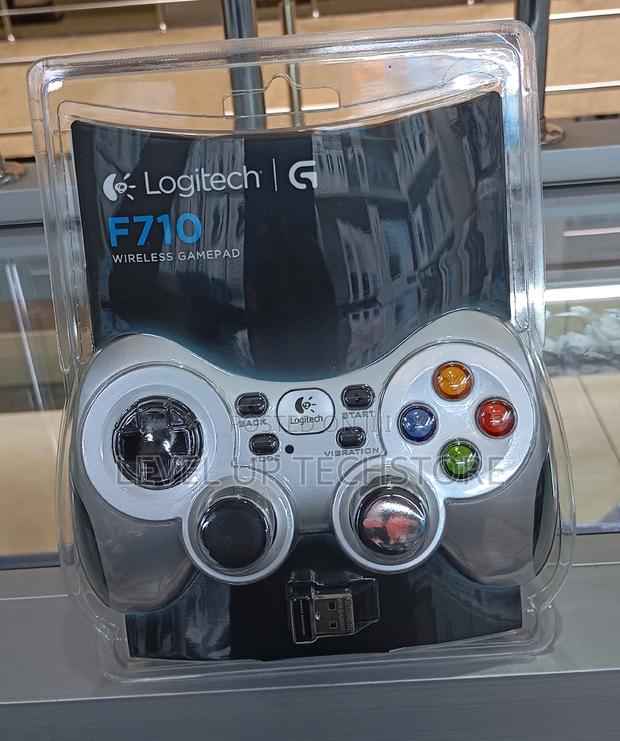 Logitech F710 Wireless Game Pad - main view