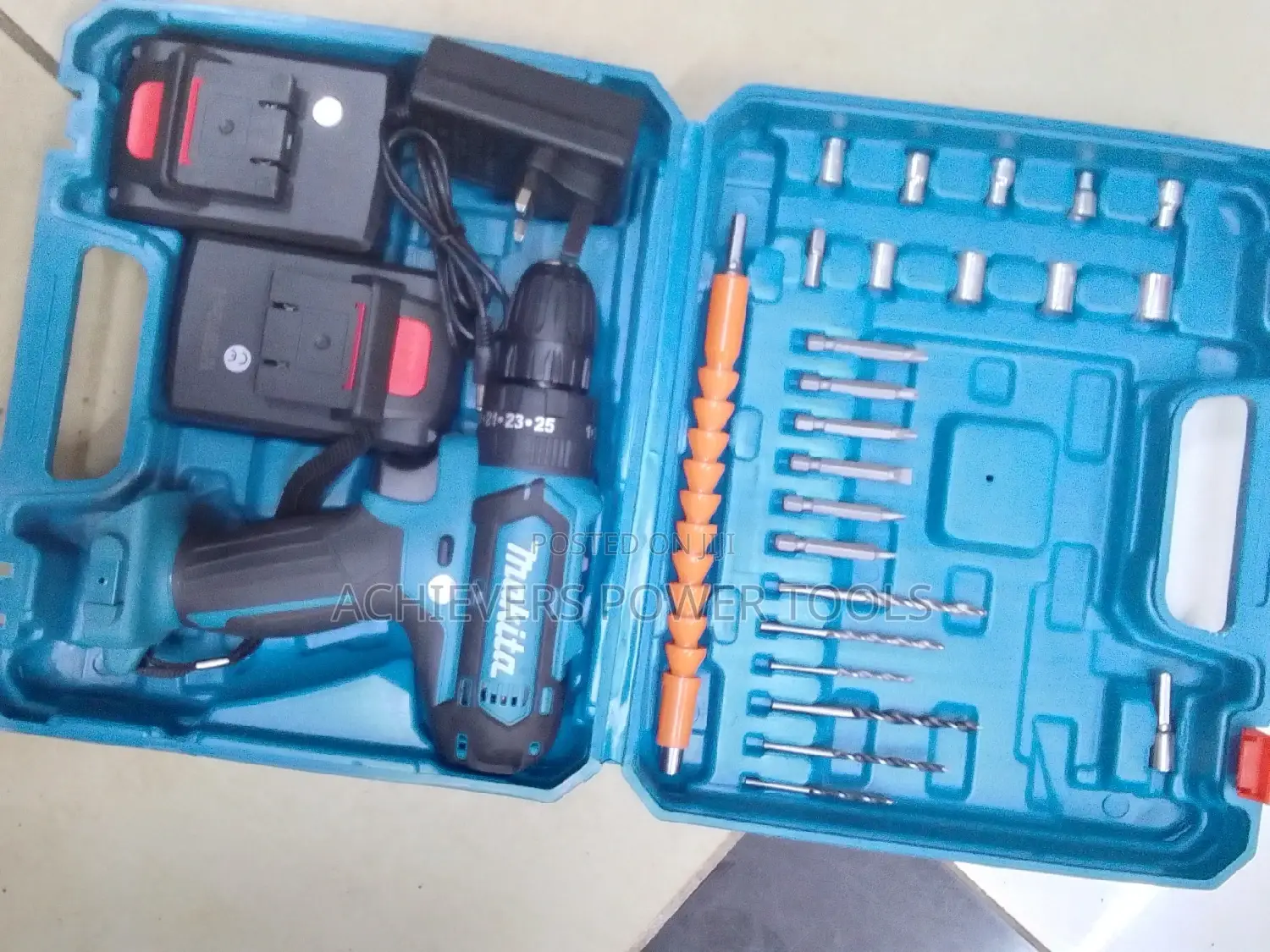 Cordless Drill/ Makita Cordless Drill
