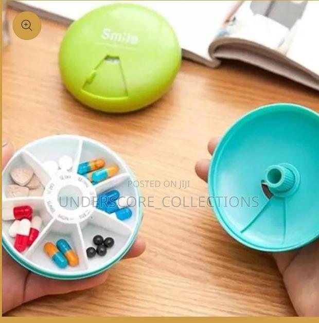 Smile Wheel Like A Medicine Holder/Organizer 7days/Slots