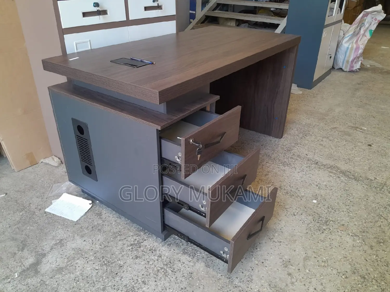 Office Desk