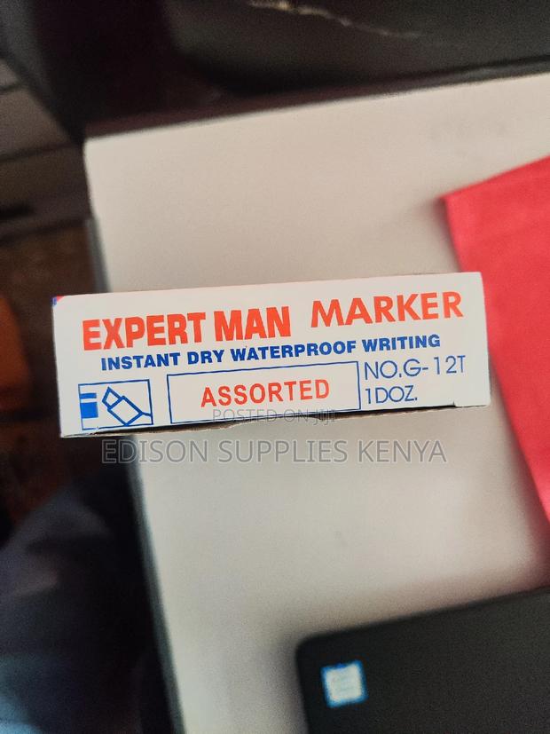 Marker Pens Dozen 12pcs Permanent Marker Pens - thumbnail 4