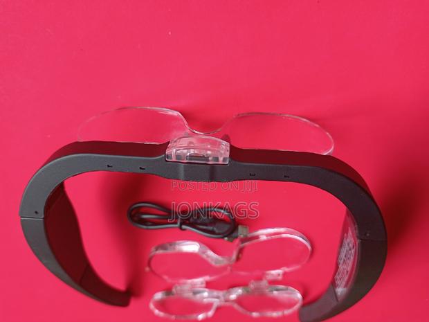 Rechargeable Wearable Magnifying Glass - thumbnail 10
