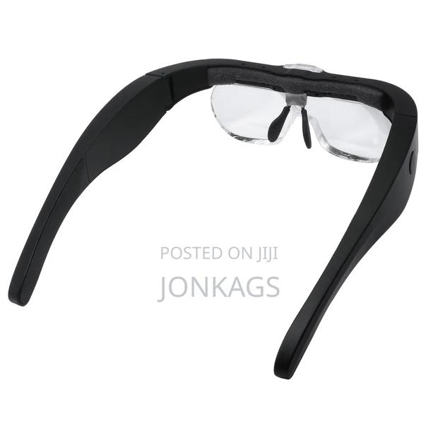 Rechargeable Wearable Magnifying Glass - thumbnail 12