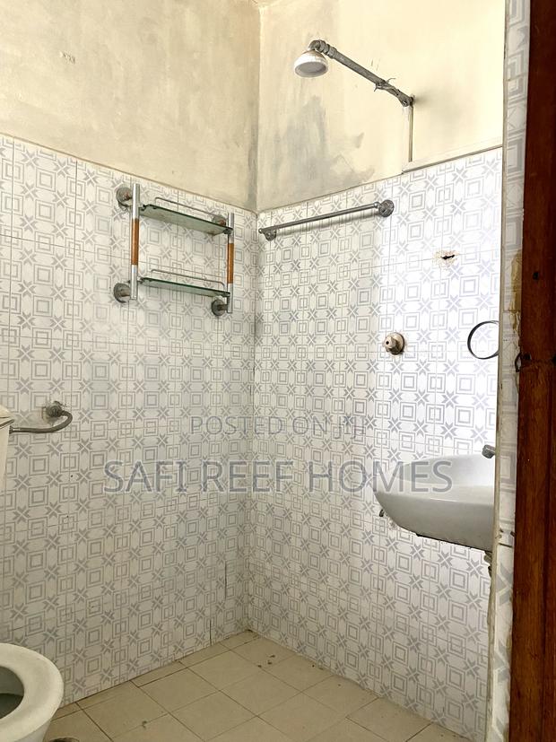 Office Space to Let Along Fidel Odinga Road Nyali - thumbnail 9