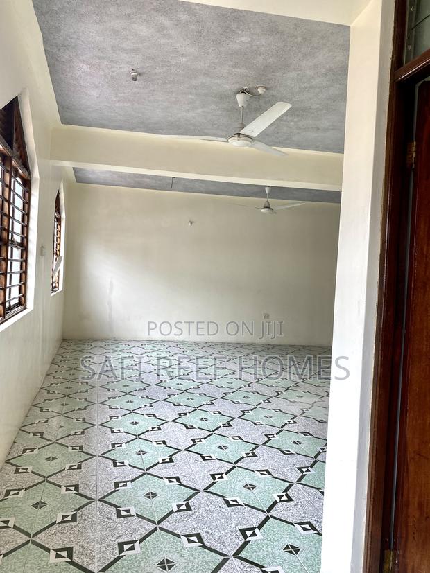 Office Space to Let Along Fidel Odinga Road Nyali - thumbnail 4