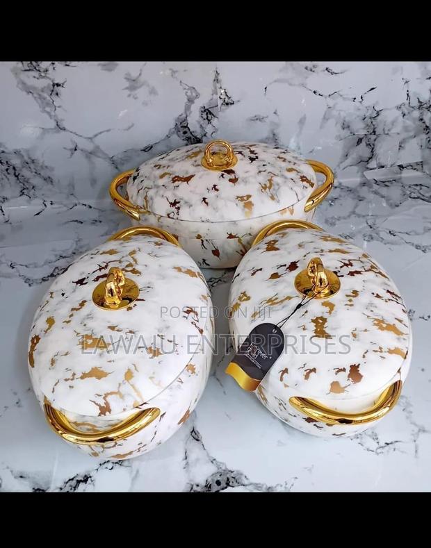 Oval Marble White Insulated Hotpots