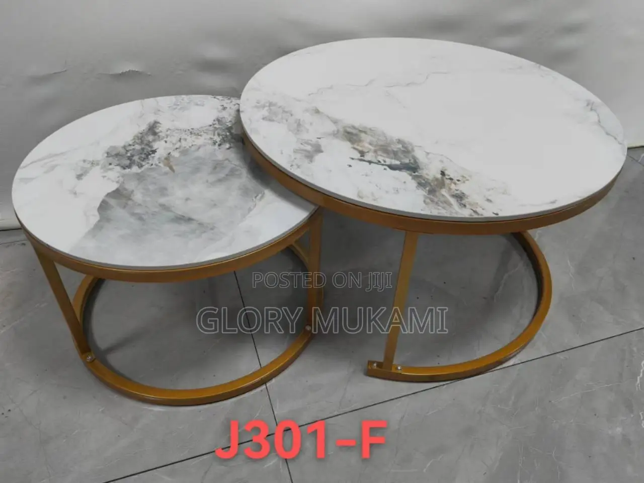 Dinning Round Table