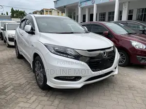 Honda Vezel 1.5 Hybrid 2WD 2017 White