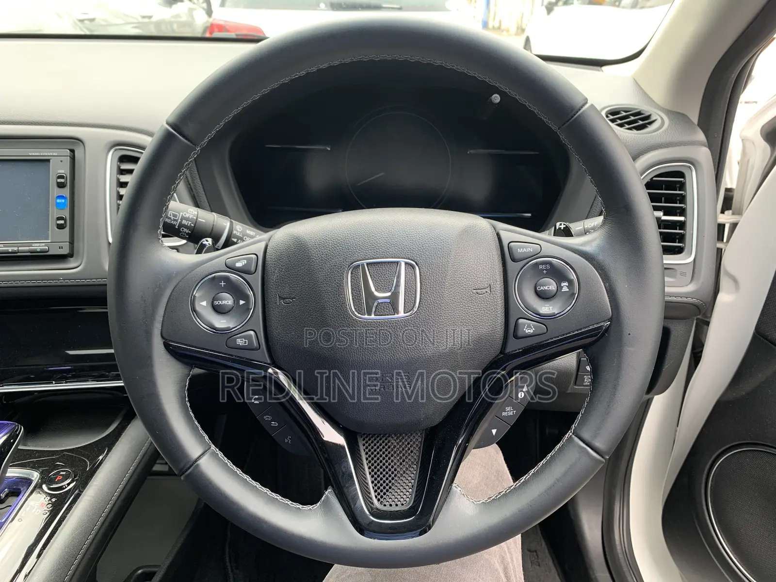 Honda Vezel 1.5 Hybrid 2WD 2017 White