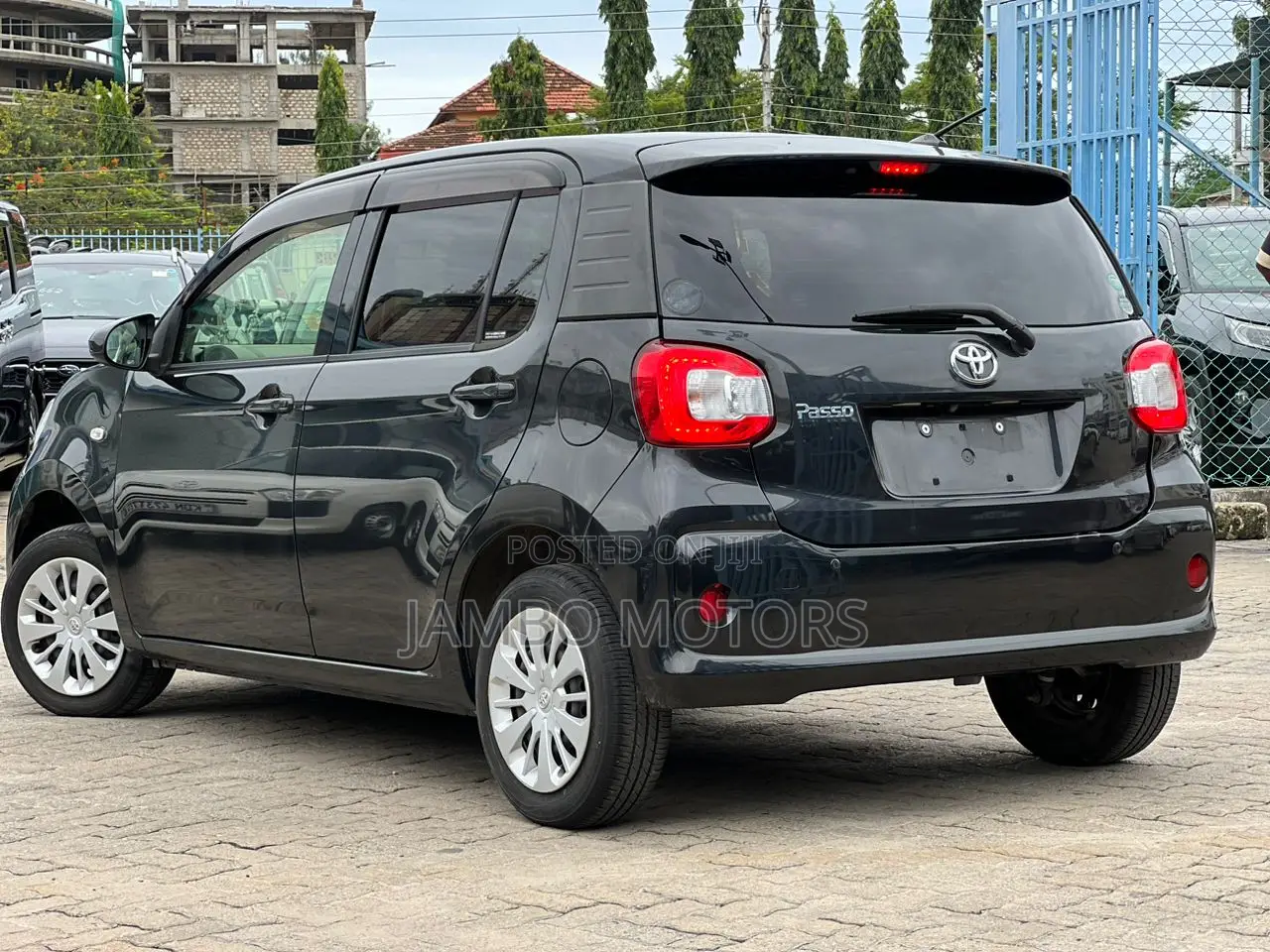 Toyota Passo 1.0 FWD 2017 Black