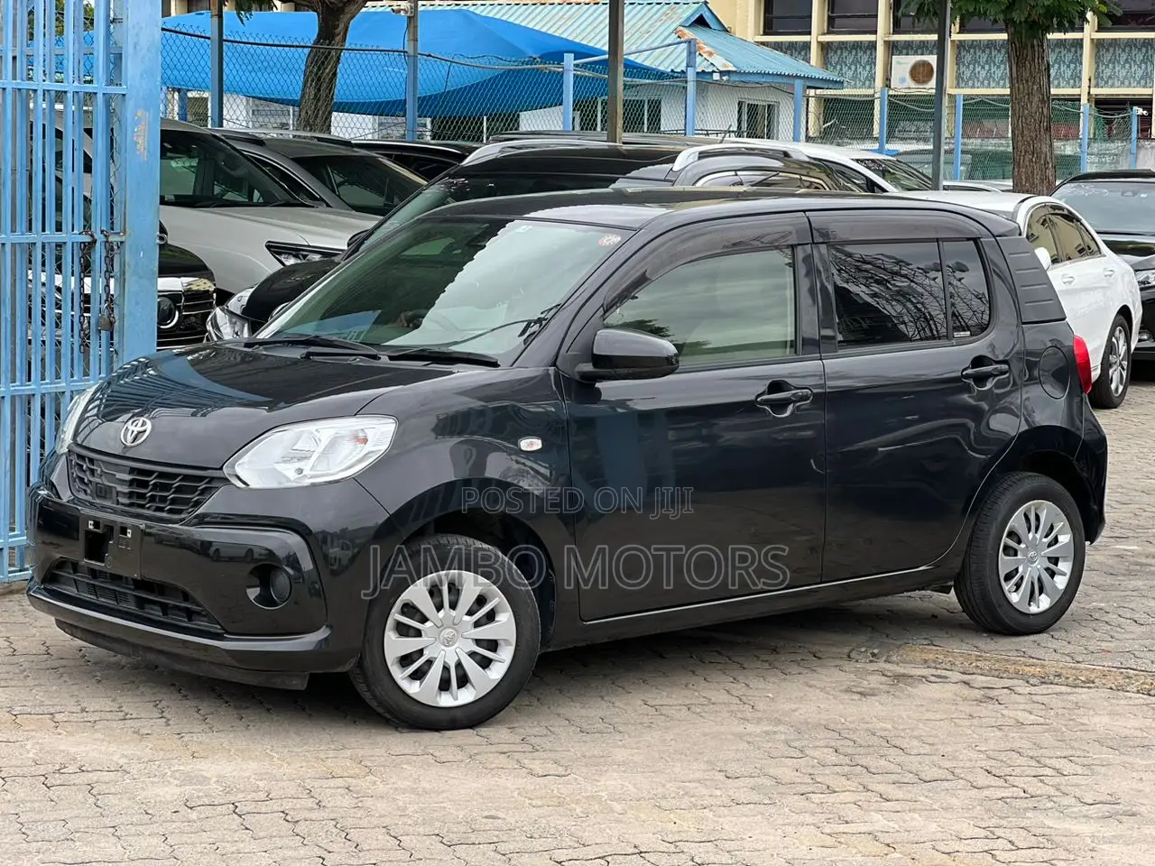 Toyota Passo 1.0 FWD 2017 Black