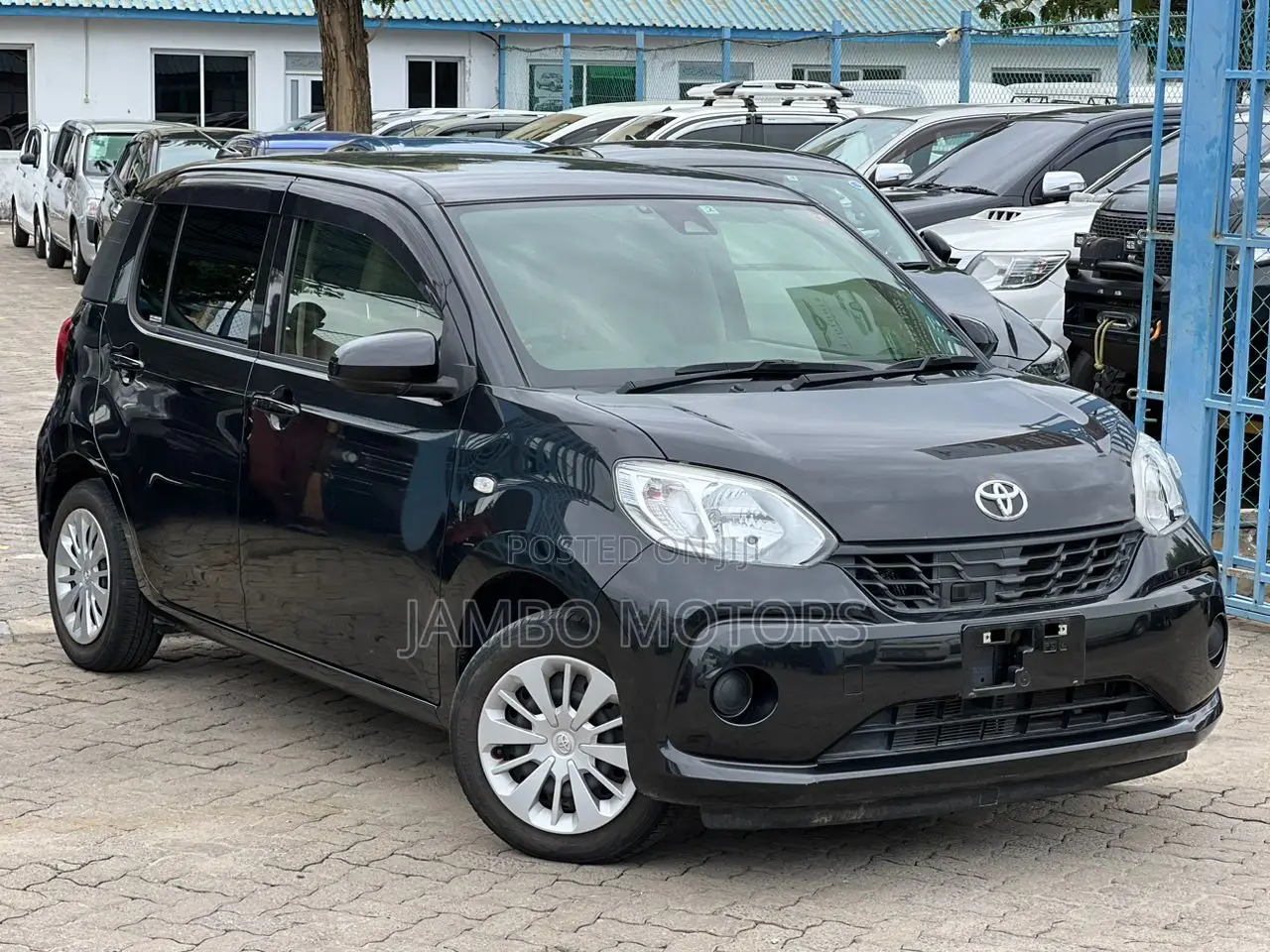 Toyota Passo 1.0 FWD 2017 Black