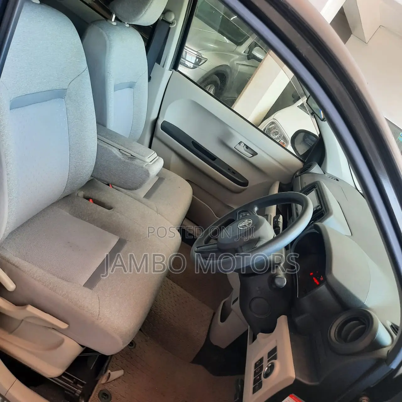 Toyota Passo 1.0 FWD 2017 Black