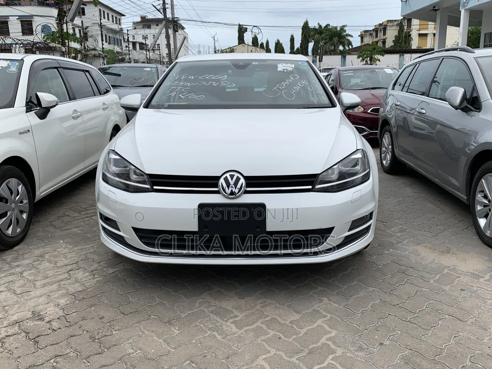 Volkswagen Golf 2017 White