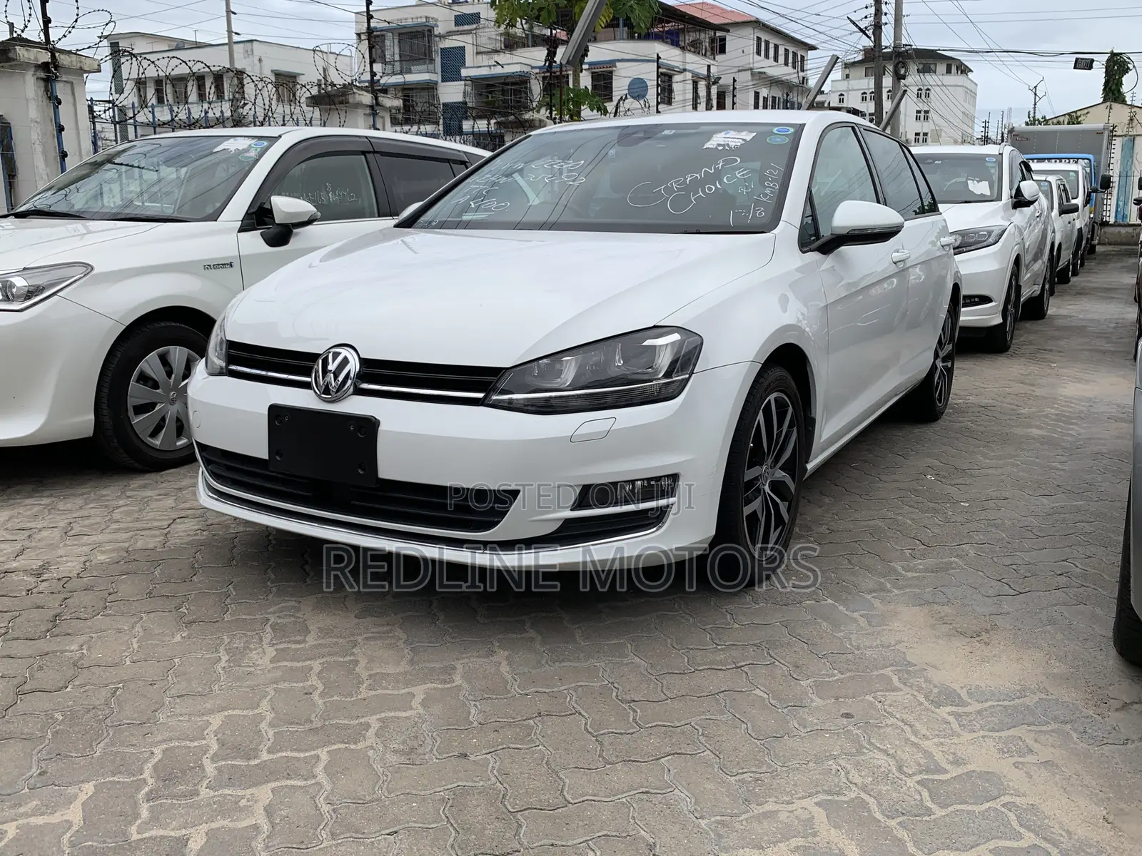 Volkswagen Golf 2017 White