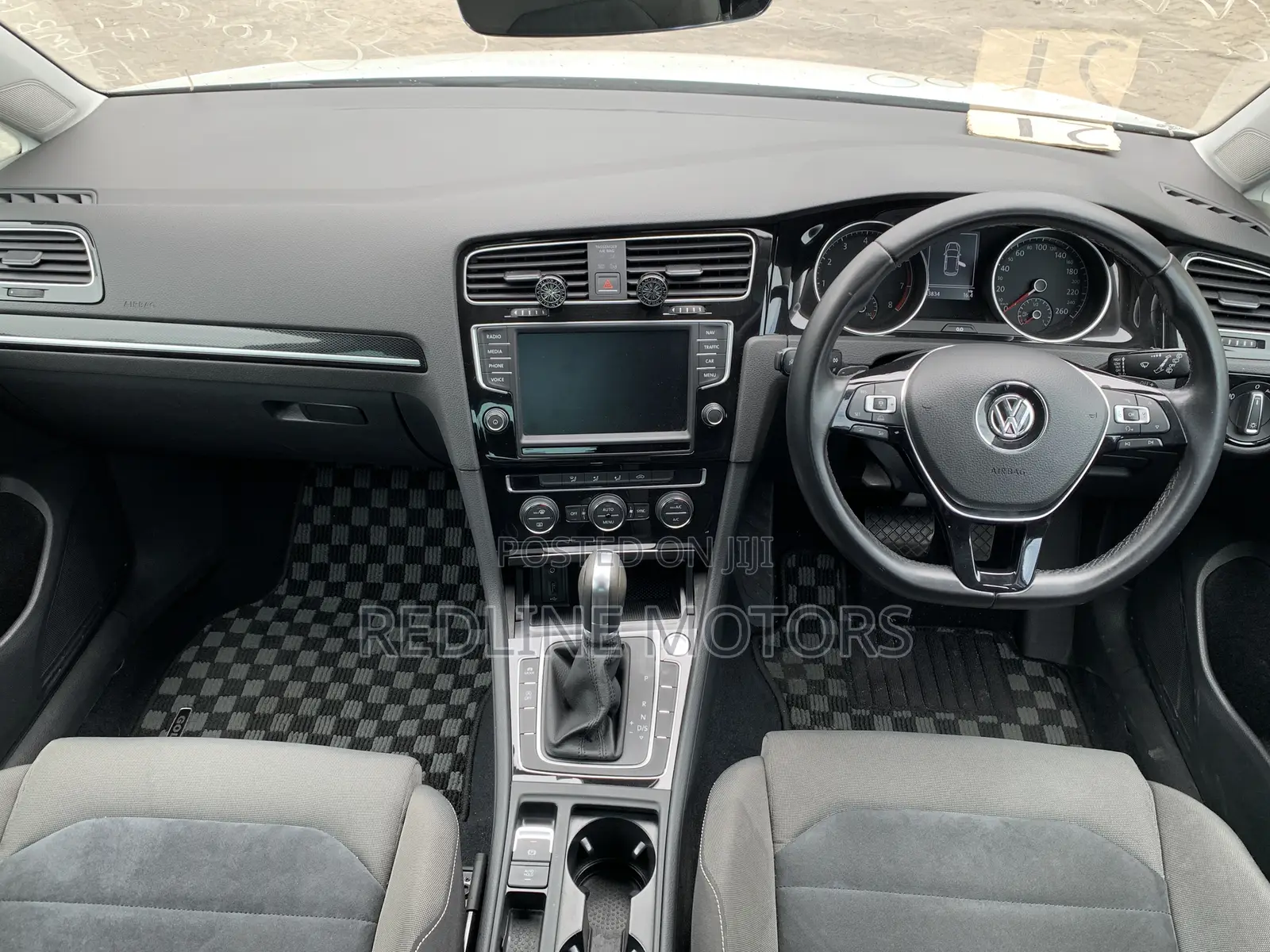 Volkswagen Golf 2017 White