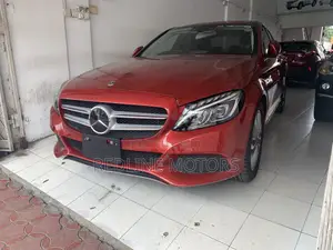 Mercedes-Benz C200 2017 Red
