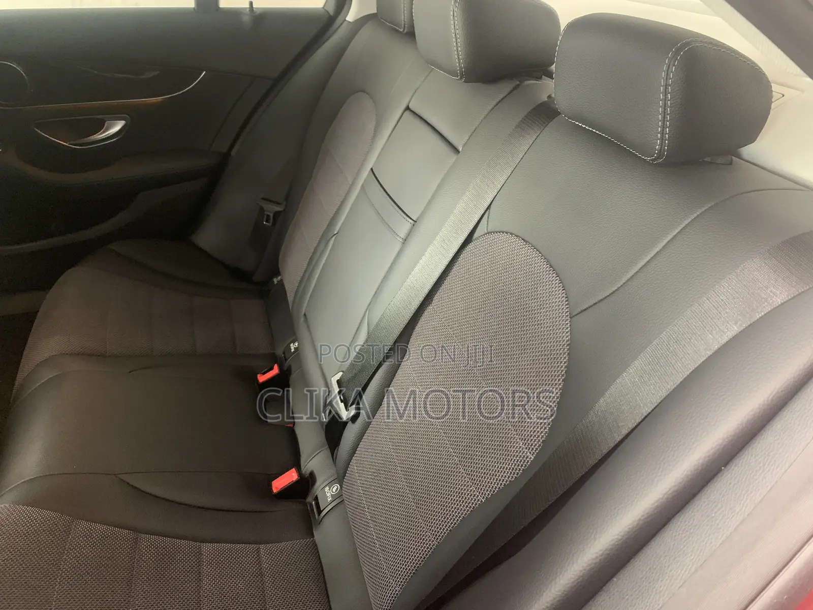 Mercedes-Benz C200 2017 Red