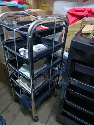 Salon Trolley Trolley. - thumbnail 2