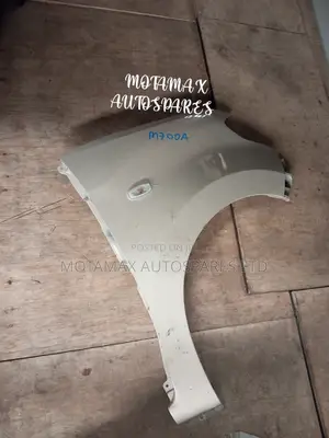 Toyota Passo 2017 Front Wing