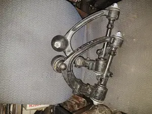Upper Arm Toyota Hiace 7L