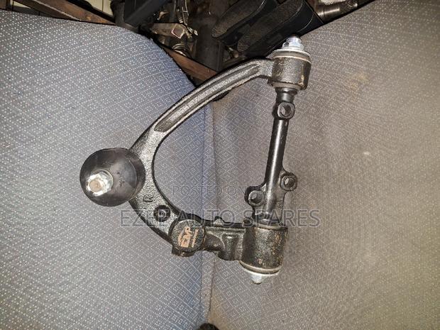 Upper Arm Toyota Hiace 7L - thumbnail 2