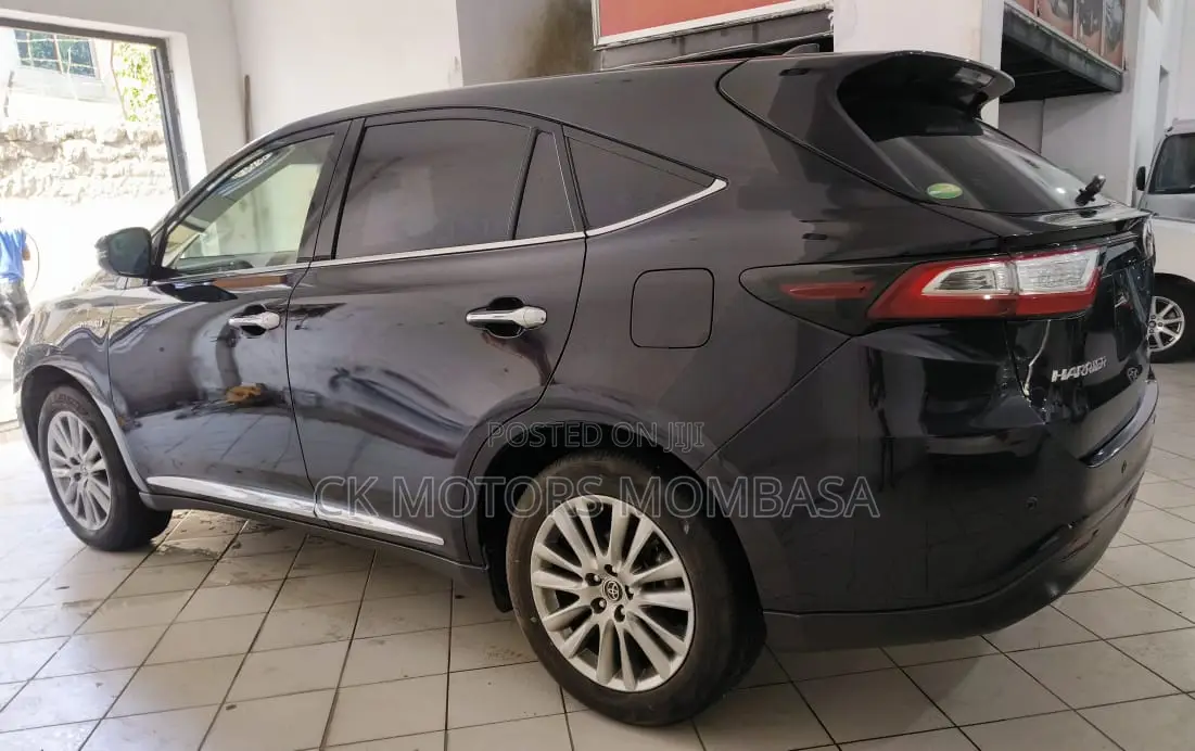 Toyota Harrier 2018 Black