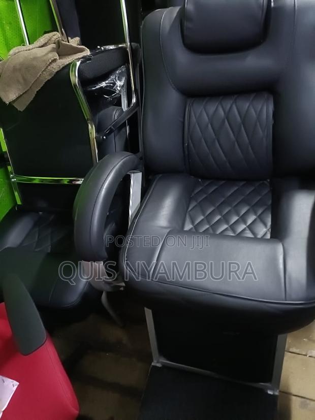 Barber Chair Barber Chair - thumbnail 3