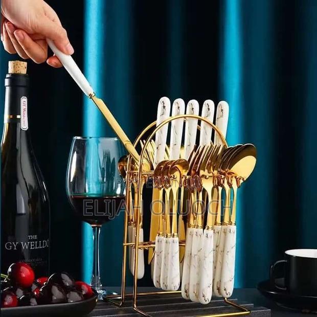 *24 Pc's High-Quality Cutlery Set With Stand - thumbnail 5