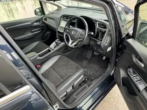 Honda Fit Shuttle 1.5 Hybrid 2WD 2018 Blue